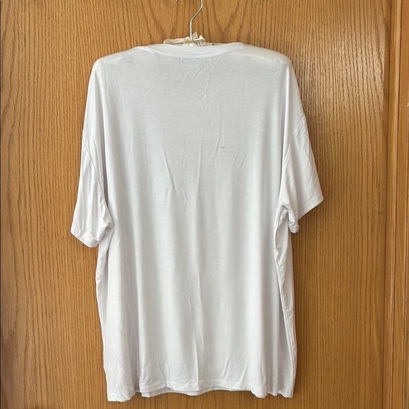 Kittenish White T-Shirt - Picture 4 of 8